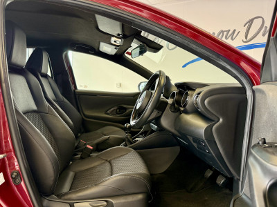  Toyota Yaris Dynamic 1.5 VVT Manual