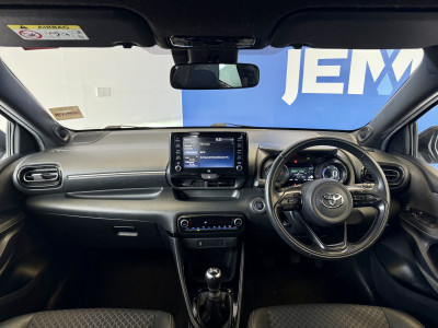  Toyota Yaris Dynamic 1.5 VVT Manual
