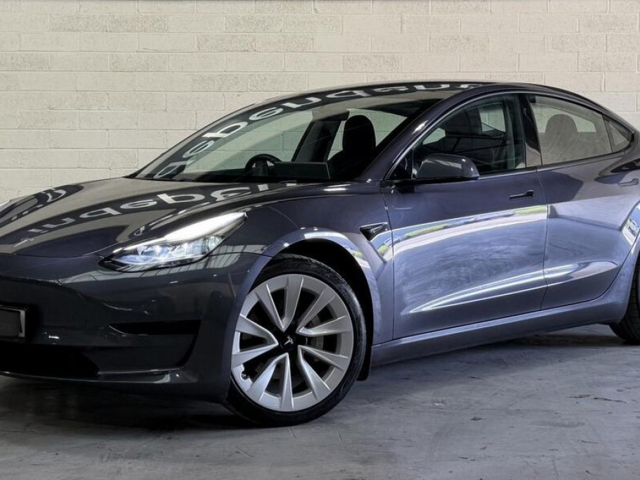  Tesla Model 3 Standard Range Plus