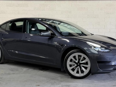  Tesla Model 3 Standard Range Plus