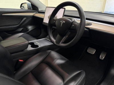  Tesla Model 3 Standard Range Plus