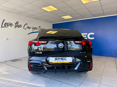  BMW IX2 30 XD 66.5kWh M Sport (22kc)
