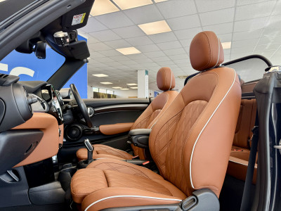  MINI Cooper 1.5 Exclusive Convertible automatic