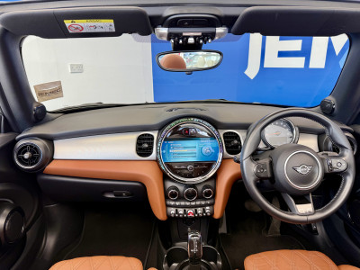  MINI Cooper 1.5 Exclusive Convertible automatic
