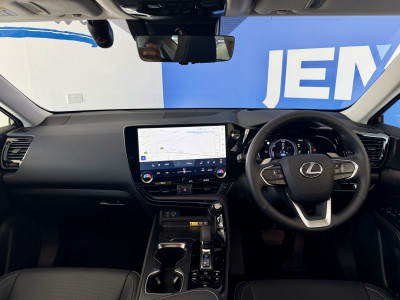  Lexus NX450H+ 2.5 4WD TAKUMI PHEV