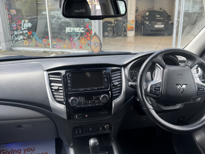  Mitsubishi L200 Barbarian SVP 2.4 DI-D