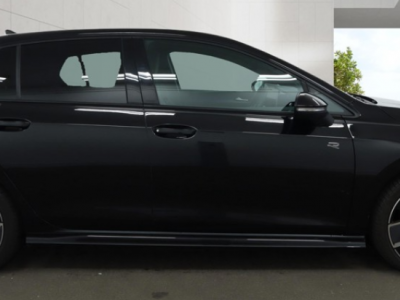  Volkswagen NEW Golf 1.5 e TSi BLACK EDITION DSG