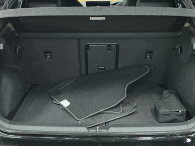  Volkswagen NEW Golf 1.5 e TSi BLACK EDITION DSG