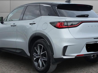  Lexus LBX 1.5 VVT-iE Takumi Design E-CVT