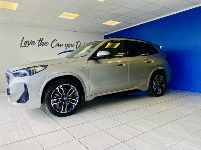  BMW IX1 XD30 66.5 kWh M Sport PRO Pack 309bhp (22kc)