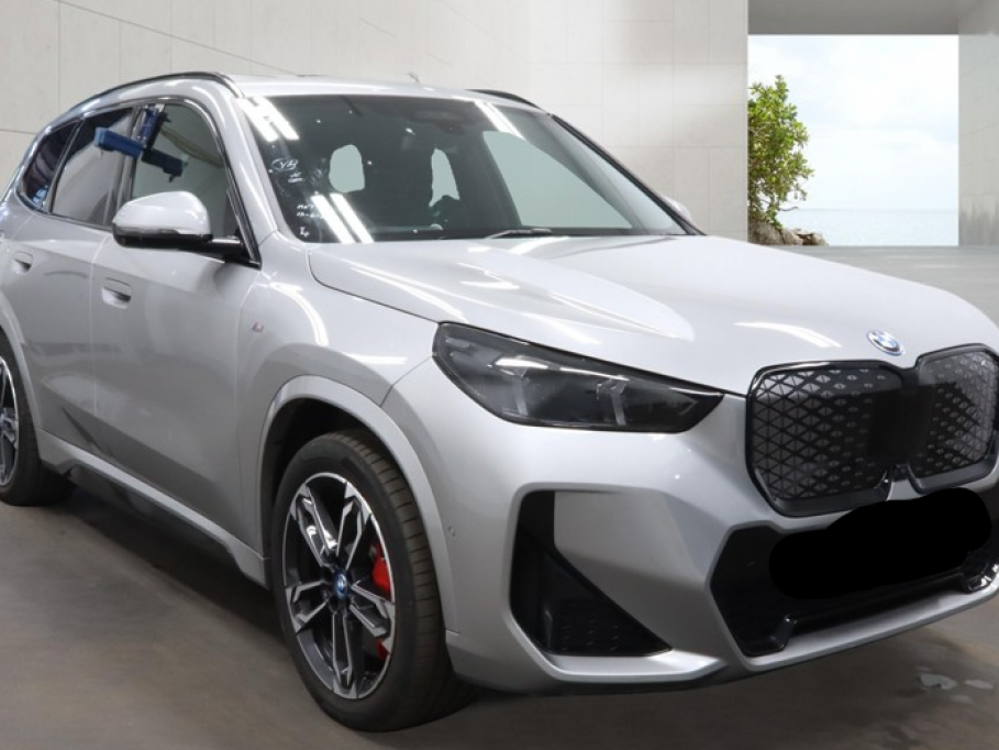  BMW IX1 XD30 66.5 kWh M Sport PRO Pack 309bhp (22kc)