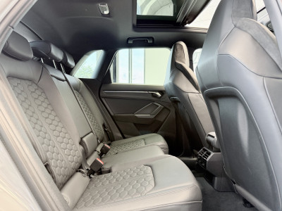  Audi RSQ3 2.5 TFSI VORSPRUNG QUATTRO