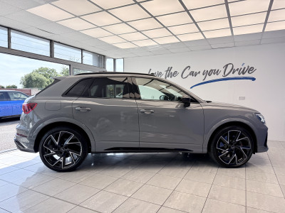  Audi RSQ3 2.5 TFSI VORSPRUNG QUATTRO
