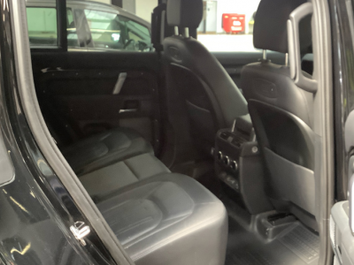  Land Rover DEFENDER 110 P400e SE X-Dynamic 15.4kWh PHEV
