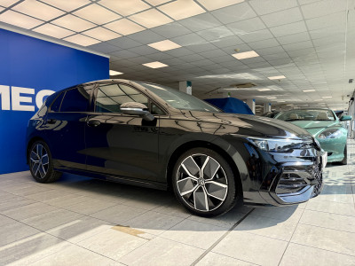  Volkswagen NEW Golf 1.5 e TSi BLACK EDITION DSG