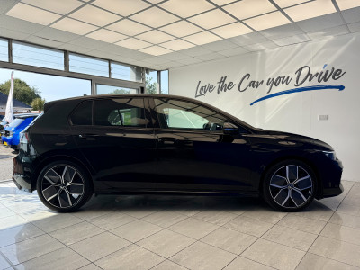  Volkswagen NEW Golf 1.5 e TSi BLACK EDITION DSG