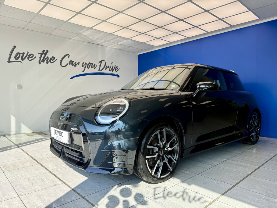  MINI New Cooper SE 160kW Sport 54kWh L2